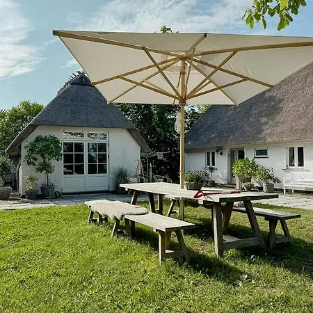 Hébergement de vacances Thatched 19th-century On Aero *